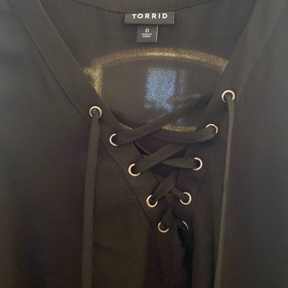 Black tie Torrid tank - Picture 2 of 2